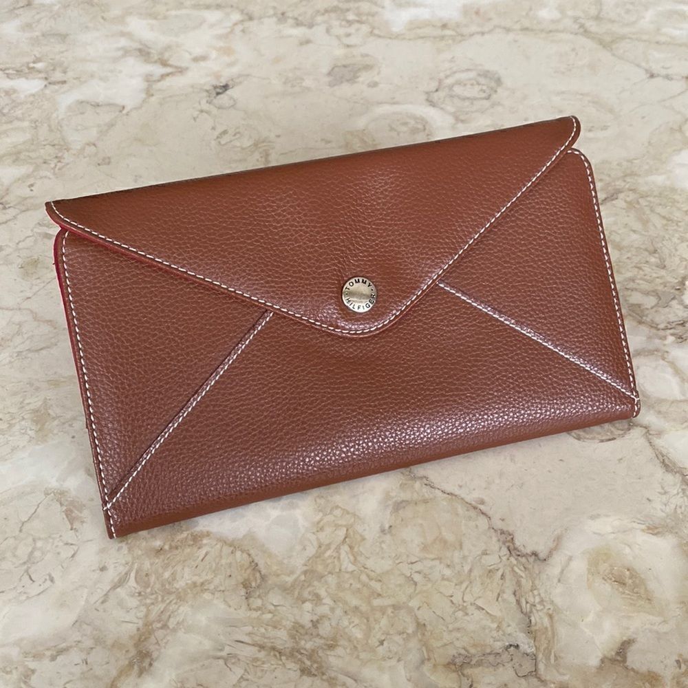 Tommy Hilfiger Large Travel Wallet